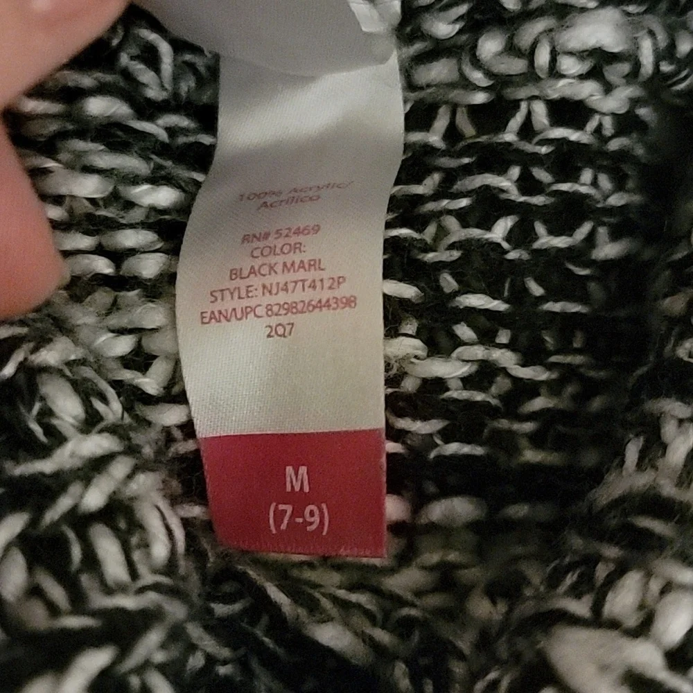 No Bounderies Cowlneck  Sweater Size M 7-9